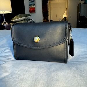 Vintage Coach Chrystie Bag - # 9892 (Black)